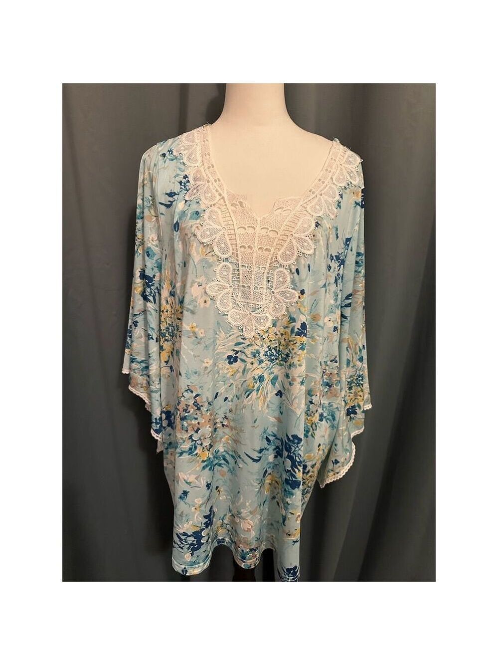 Stem & Vine Women's Floral Lace Trim Kaftan Tunic Top Multicolor 3X